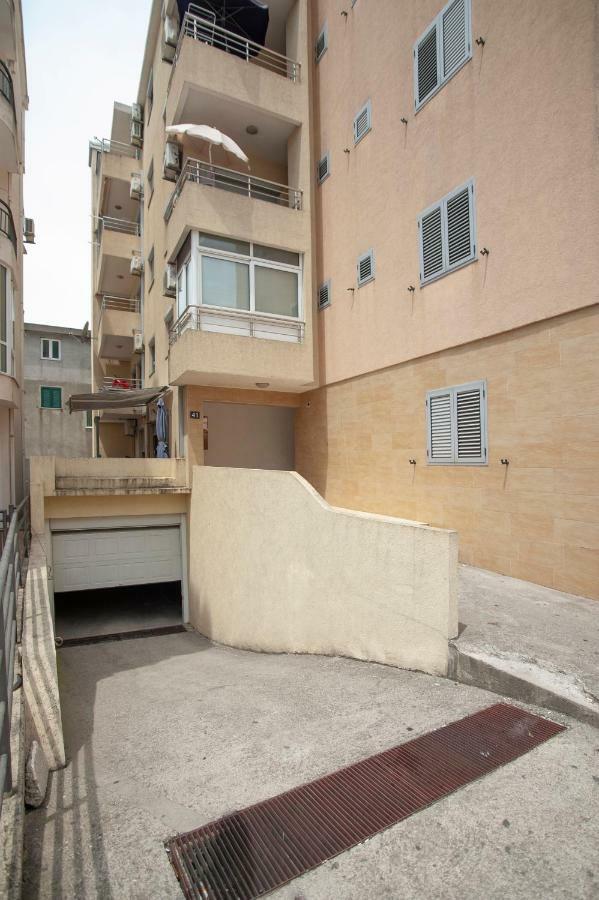 Lordor Apartment Budva Bagian luar foto